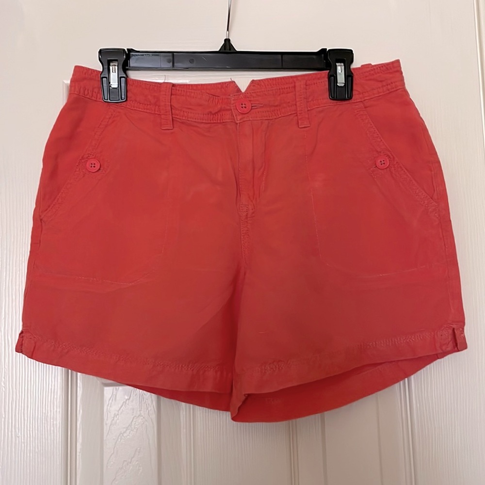Calvin Klein Jeans coral shorts